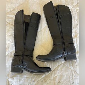 Unisa Women’s Boots. Color Black Shoes Size  7.5